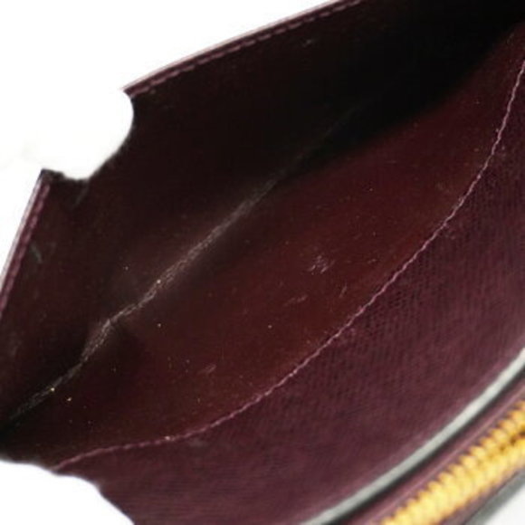 Louis Vuitton Taiga Baikal Clutch Bag - Picture 9 of 10